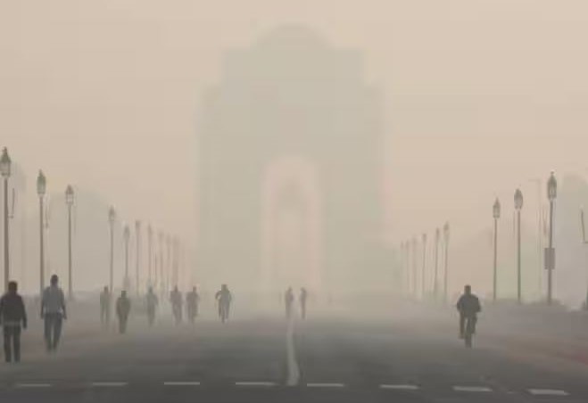 दिल्लीको हावामा धुलाे र धुवाँ मात्रै, आज पनि बिद्यालय बन्द