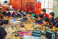पुस्तक विहीन शुक्रवारका लागि प्रशिक्षक सूचिकृत हुन आव्हान