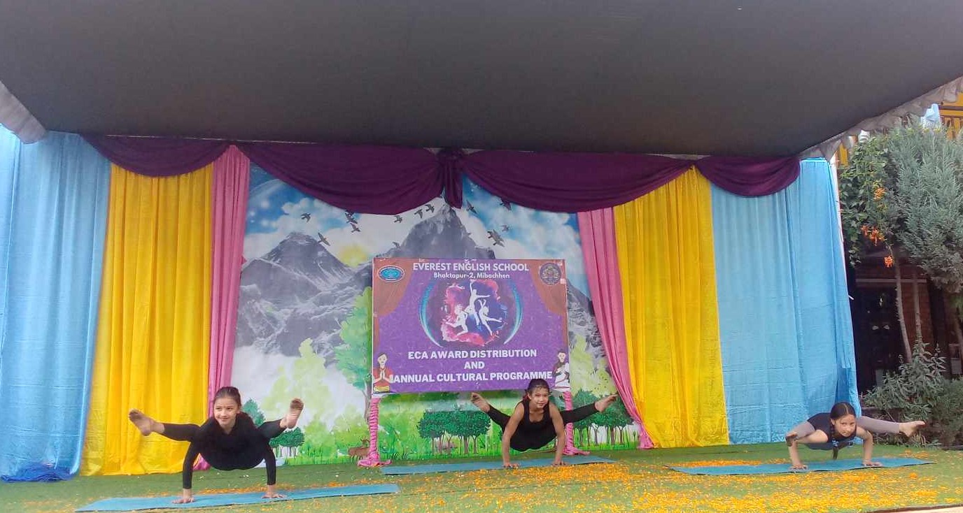 विद्यार्थीलाई पाठ्यपुस्तकमा मात्र सिमित राख्ने गल्ती नगरौं