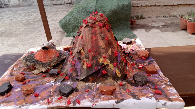 शारदा माविमा विज्ञान तथा शैक्षिक सामाग्री प्रदर्शनी सम्पन्न