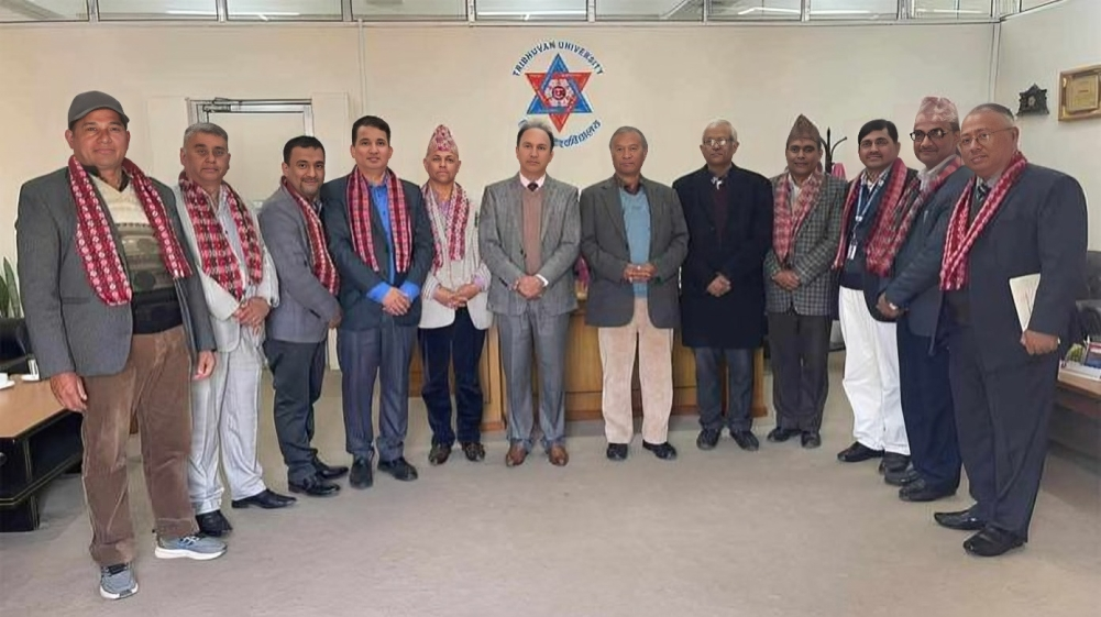 त्रिविमा डिन र निर्देशक नियुक्त