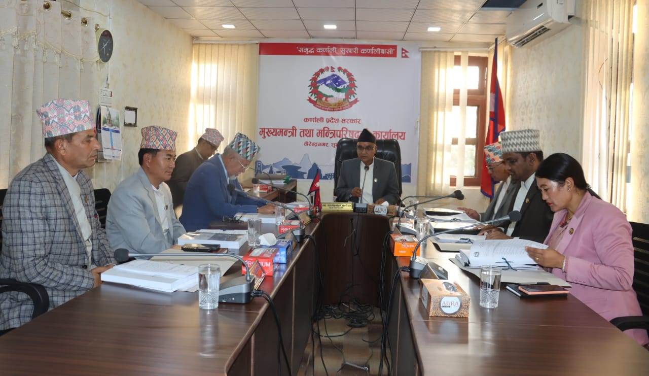 ‘मुख्यमन्त्री डिजिटल शिक्षा’ र ’नमुना विद्यालय कार्यक्रम’का बजेट पठाउने कर्णाली सरकारको निर्णय