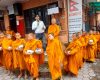 विनायक शिक्षा निकेतनमा बौद्ध भिक्षुहरूद्वारा पञ्चशील ज्ञान प्रदान
