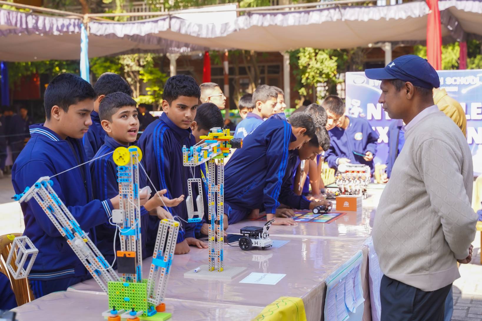 एभरेस्ट स्कुलमा प्रविधि प्रदर्शनी सम्पन्न