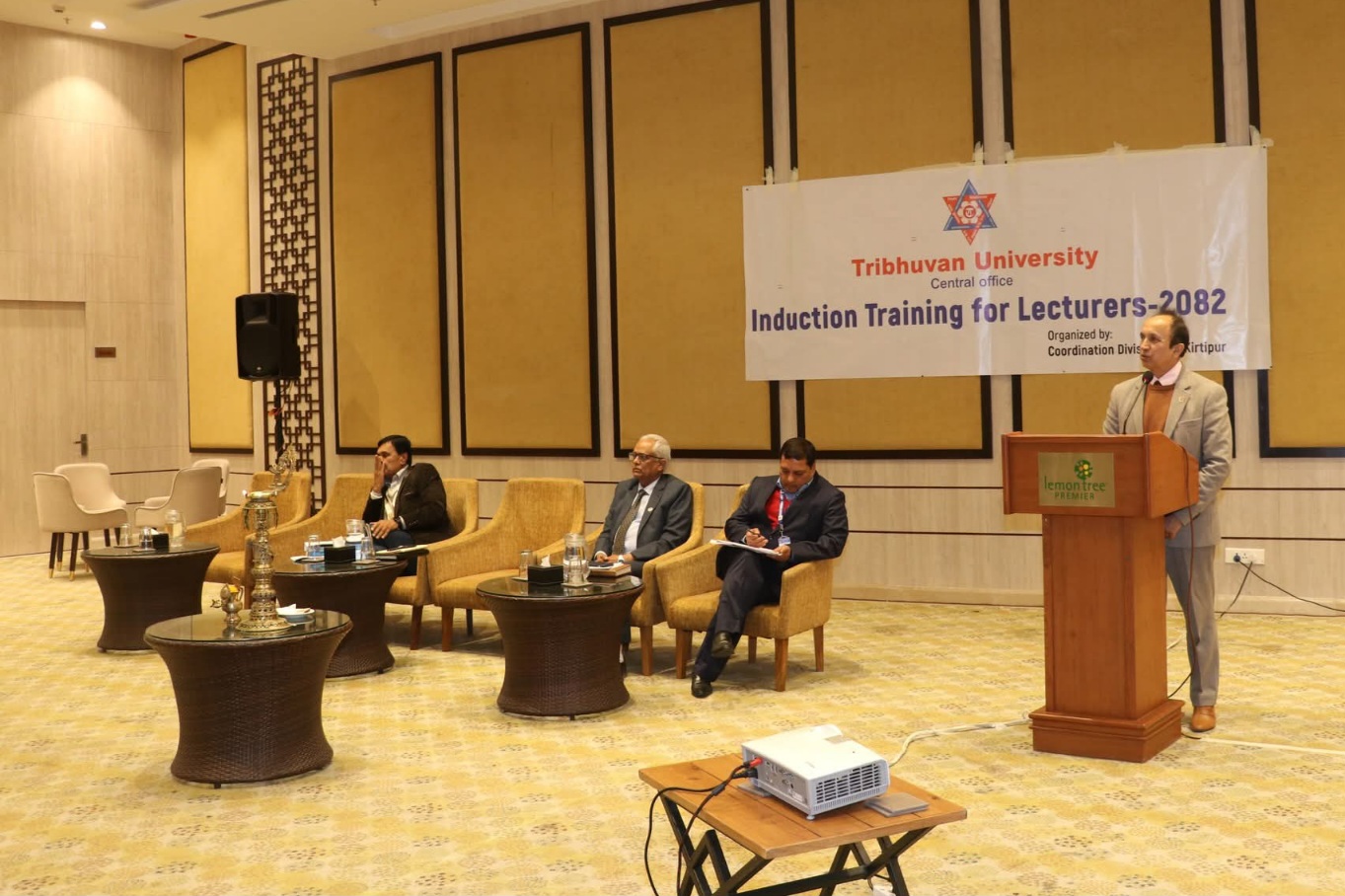 त्रिविमा स्थायी उपप्राध्यापकहरूको दोस्रो चरणको सेवाप्रवेश तालिम सुरु