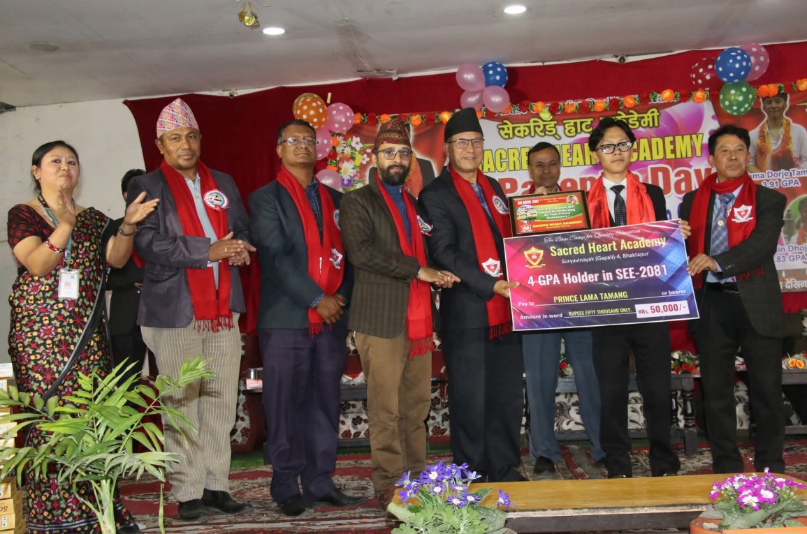 सेकरिड हार्ट एकेडेमीको २३ औँ वार्षिकोत्सव सम्पन्न: ४ जीपीए ल्याउने प्रिन्स लामा सम्मानित