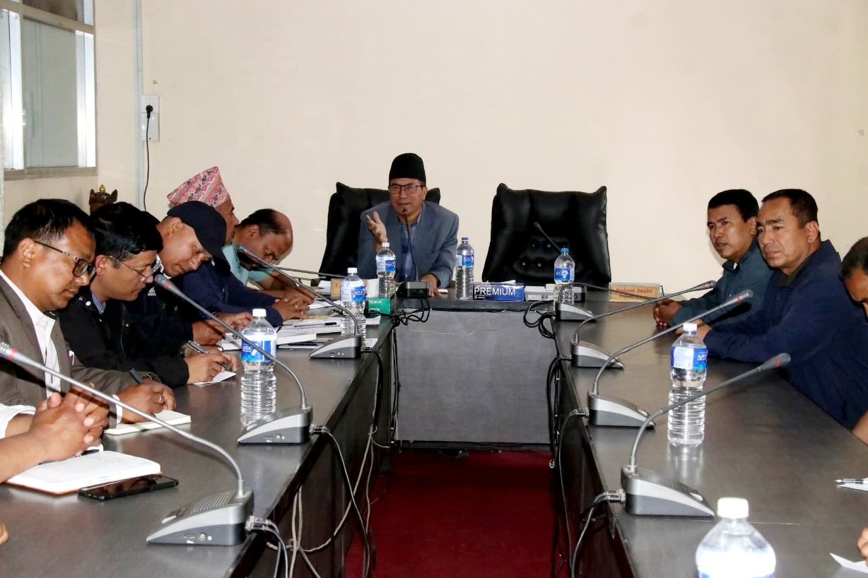 नयाँ शैक्षिक सत्र र आइतबारको विदाबारे अन्योल: भक्तपुर नगरपालिकाद्वारा सरोकारवालासँग विशेष परामर्श